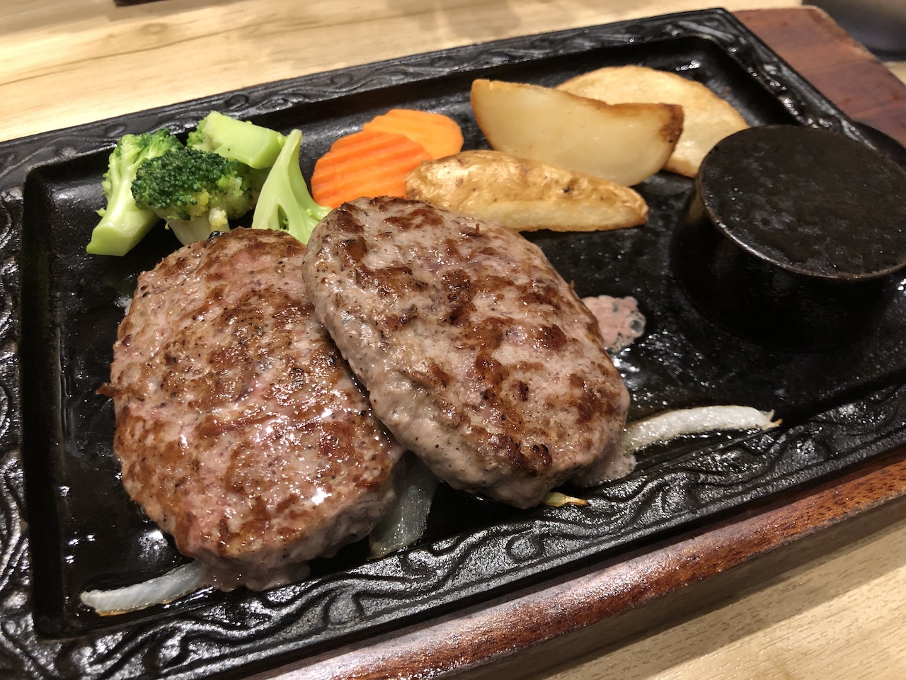 食欲の秋・白靴下ファッションの秋?!|白ソックス系男子